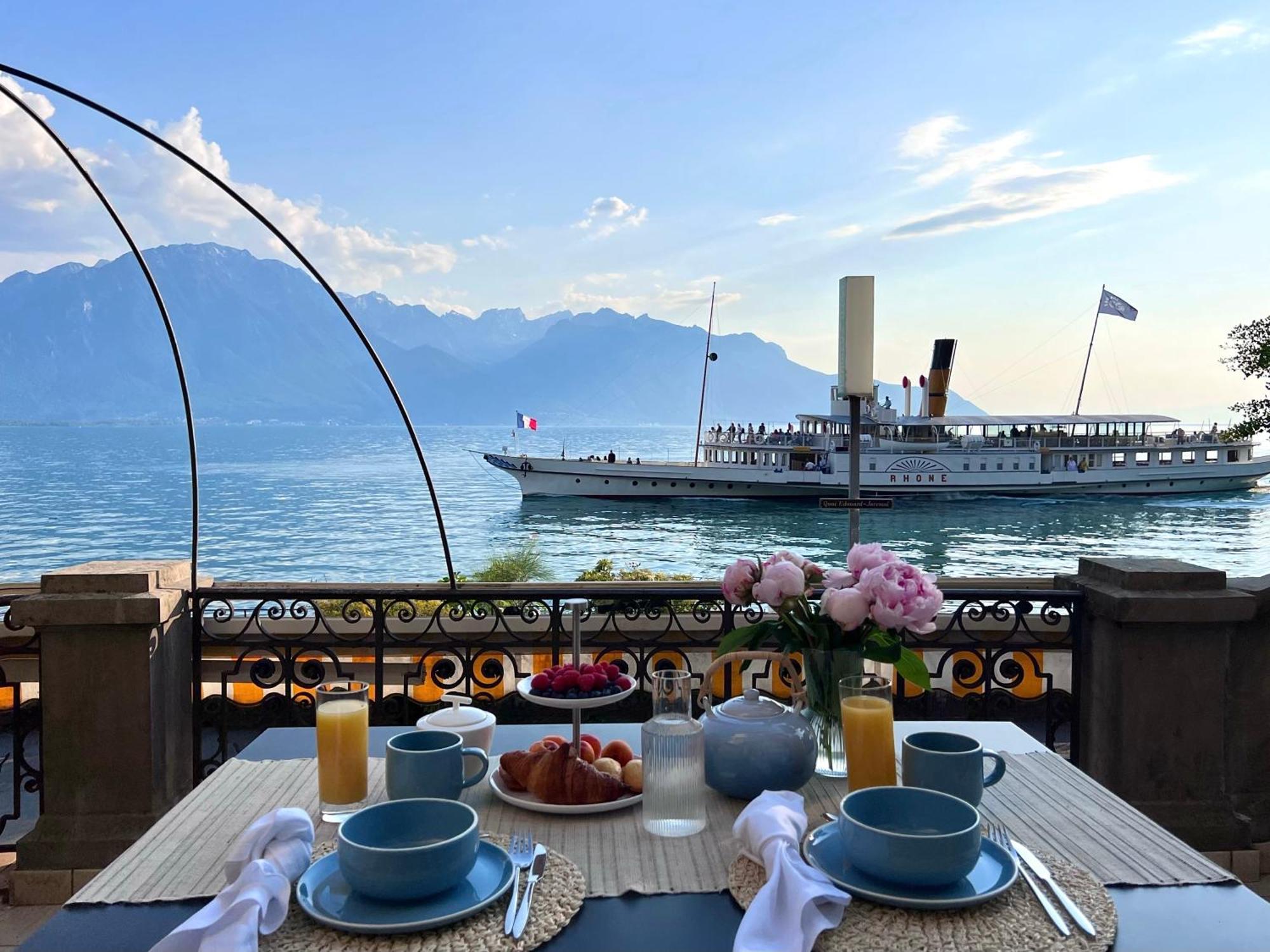 Montreux Luxury Suite Exterior photo